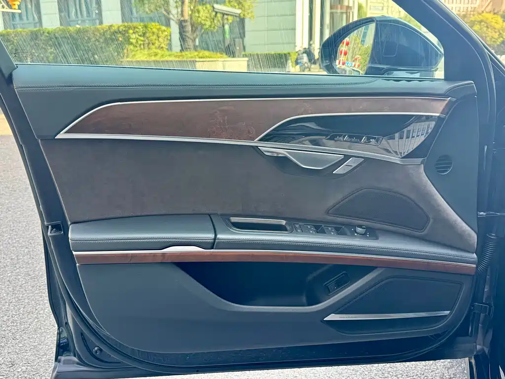 Audi A8 2021 A8L 50 TFSI quattro luxury model купить на сайте DeffCars