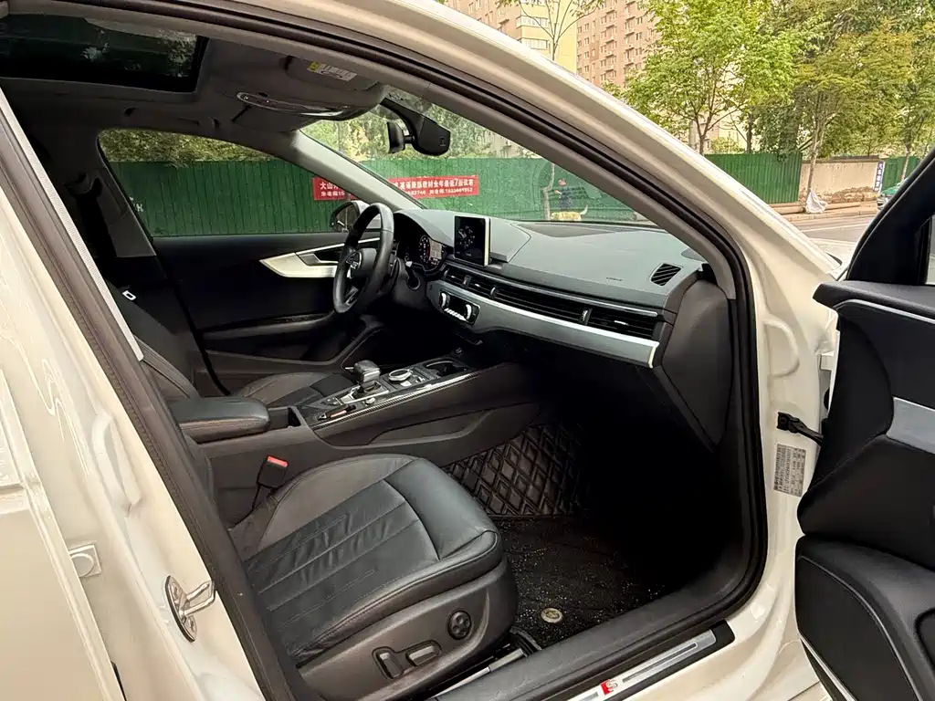 Audi A4L 2019 40 TFSI Fashion Type National VI купить на сайте DeffCars