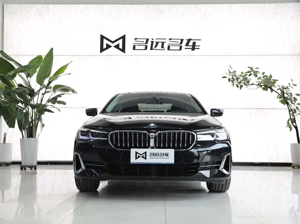 BMW 5 Series 2022 530Li xDrive Luxury Package купить на сайте DeffCars