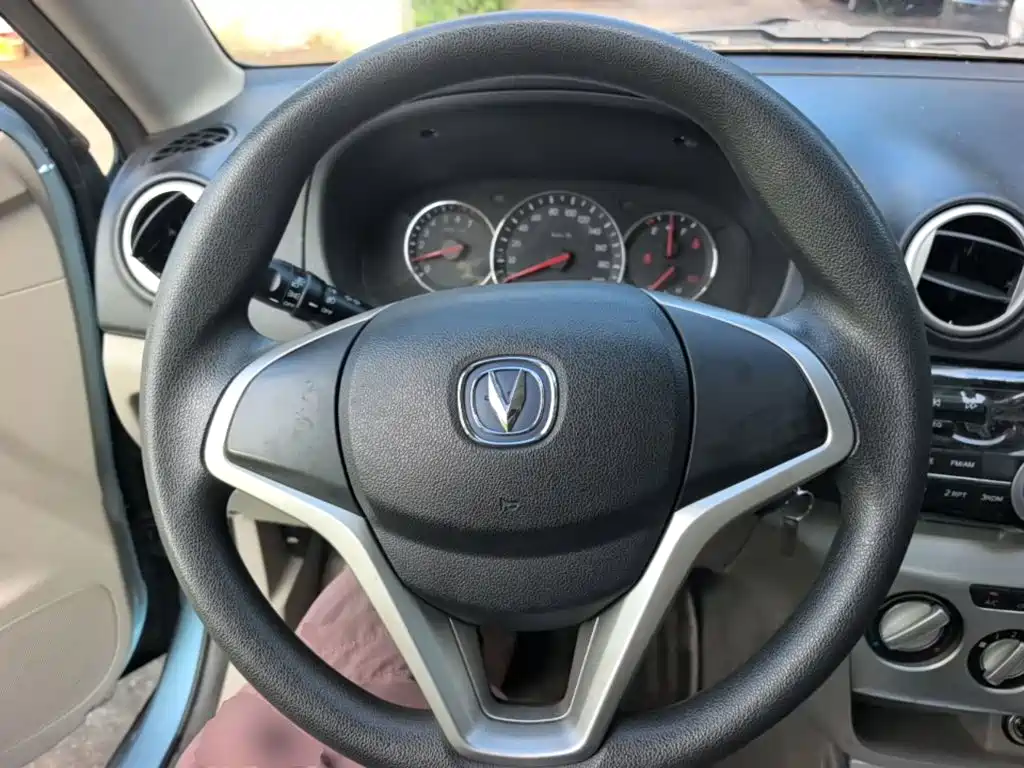 Yuexiang V3 2012 1.3L Manual Comfort Type National IV купить на сайте DeffCars