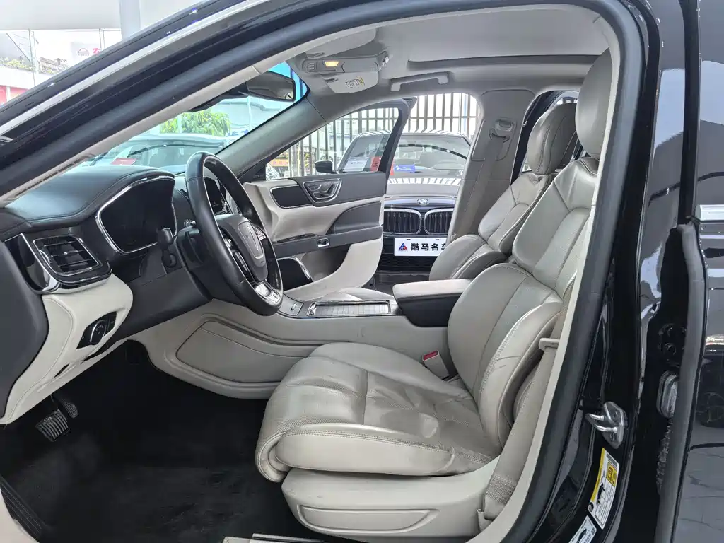 Lincoln Continental 2018 2.0T Two-wheel drive Exclusive Edition купить на сайте DeffCars
