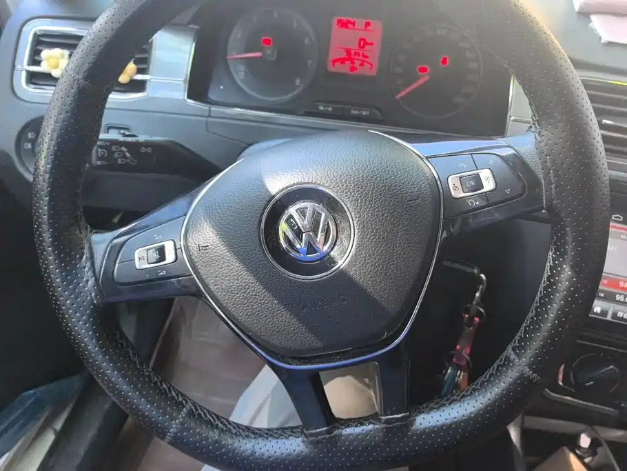 Santana 2016 1.6L automatic comfort version купить на сайте DeffCars