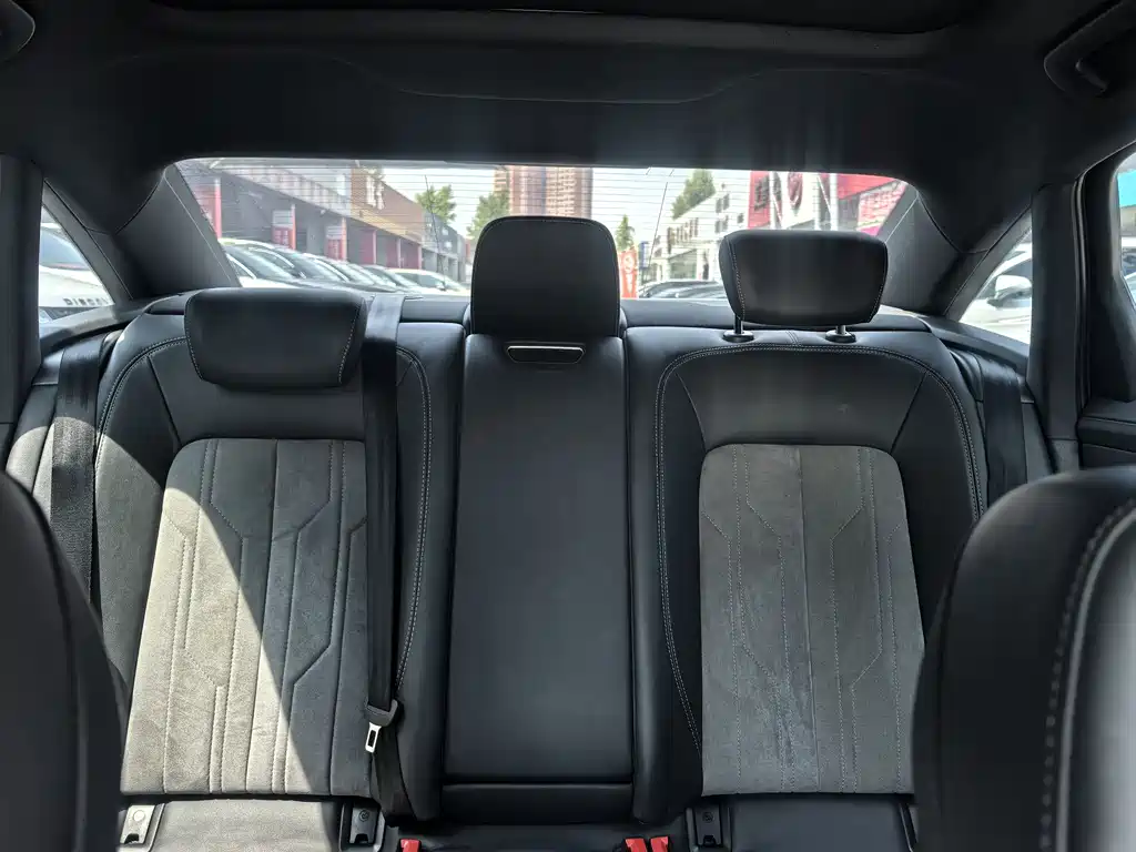 Audi A6L 2023 45 TFSI Premium Dynamic Model купить на сайте DeffCars