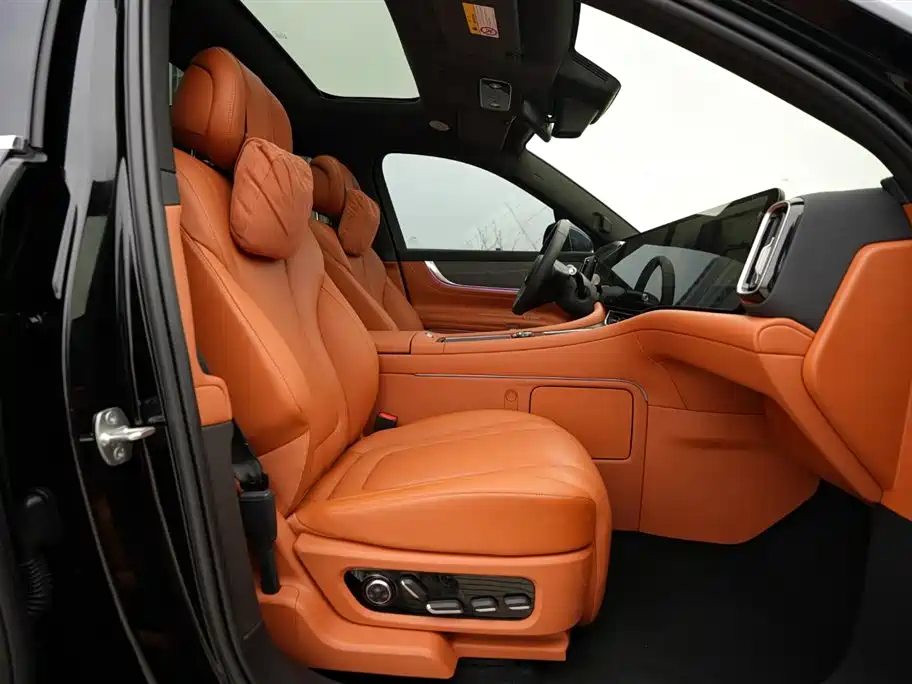 Wenjie M9 2025 extended range Ultra version 52kWh 6-seater version (192-line lidar) купить на сайте DeffCars