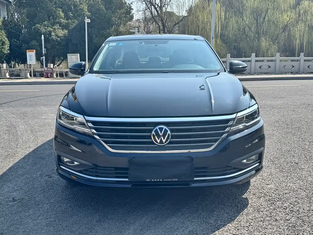 Lavida 2021 1.5L automatic fashion version купить на сайте DeffCars