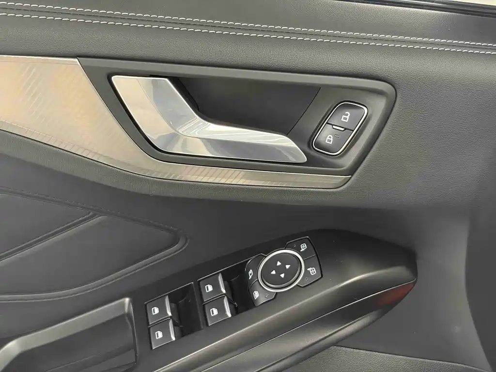 Focus 2021 Sedan EcoBoost 180 Automatic NeochaEDGE купить на сайте DeffCars