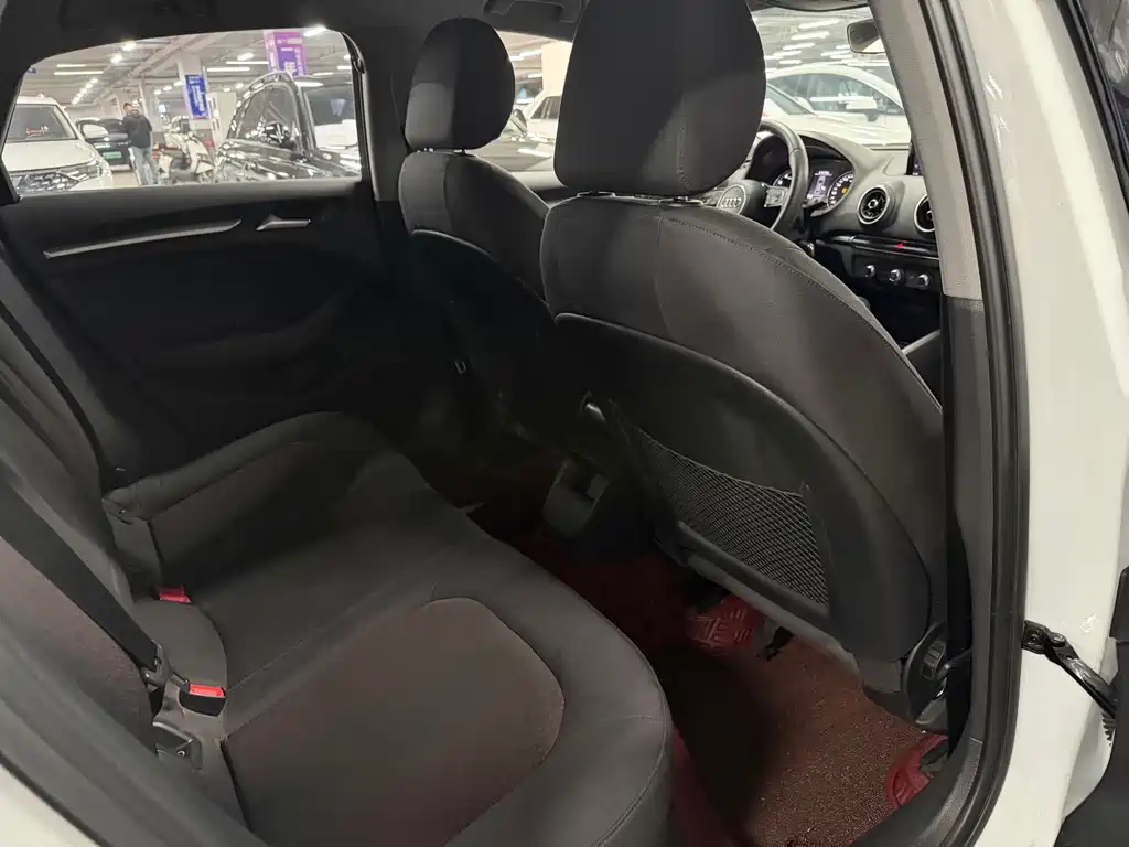 Audi A3 2018 30th Anniversary Limousine 35 TFSI Enterprising купить на сайте DeffCars