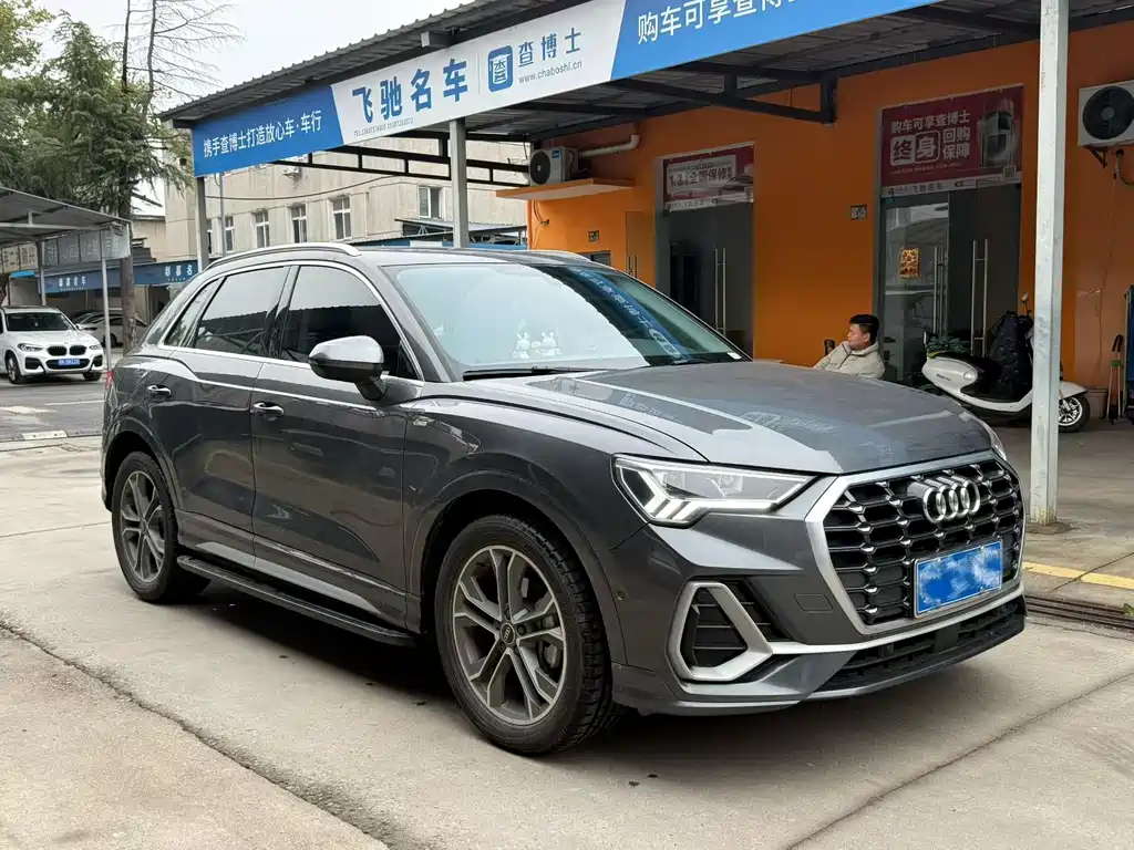 Audi Q3 2023 40 TFSI Fashionable and Dynamic купить на сайте DeffCars