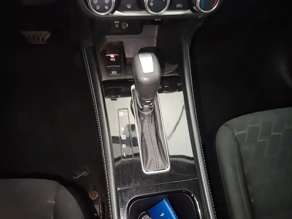 Kicks 2022 1.5L CVT XL Fashion Edition купить на сайте DeffCars