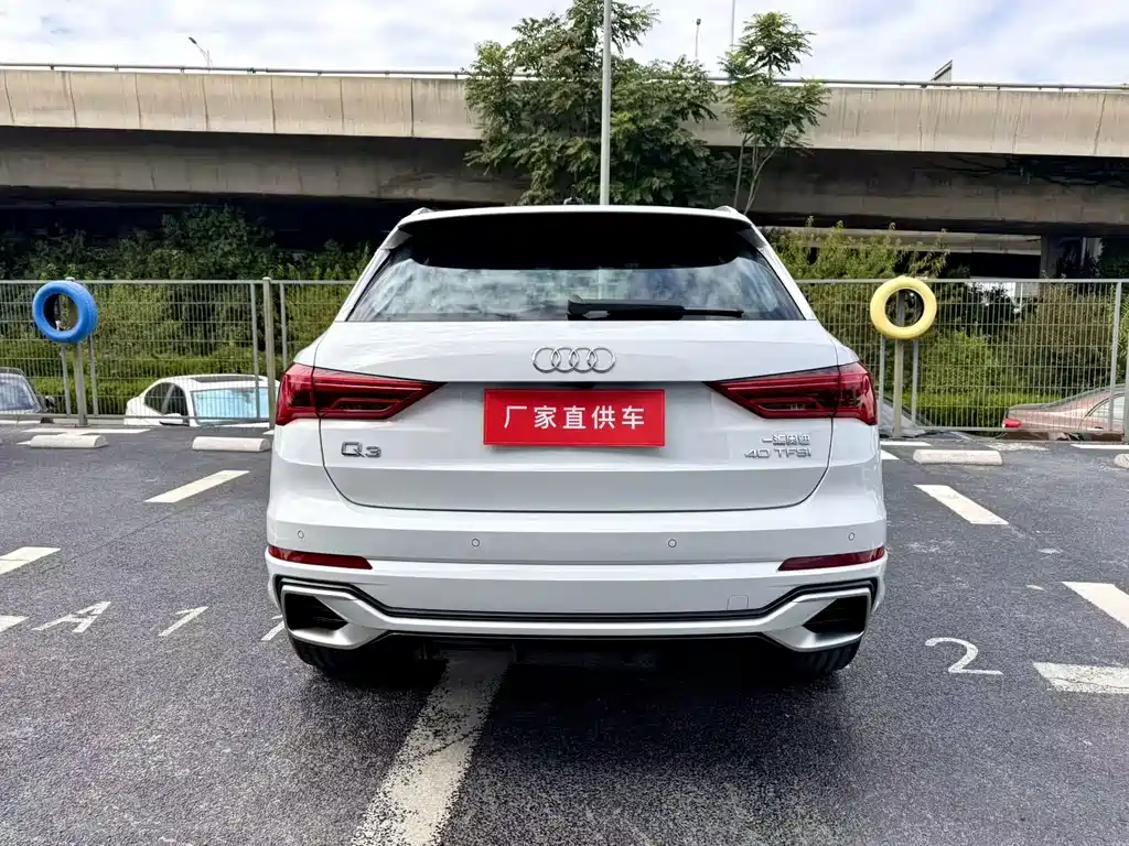 Audi Q3 2026 45th Anniversary Collector’s Edition 40TFSI Fashionable and Dynamic купить на сайте DeffCars