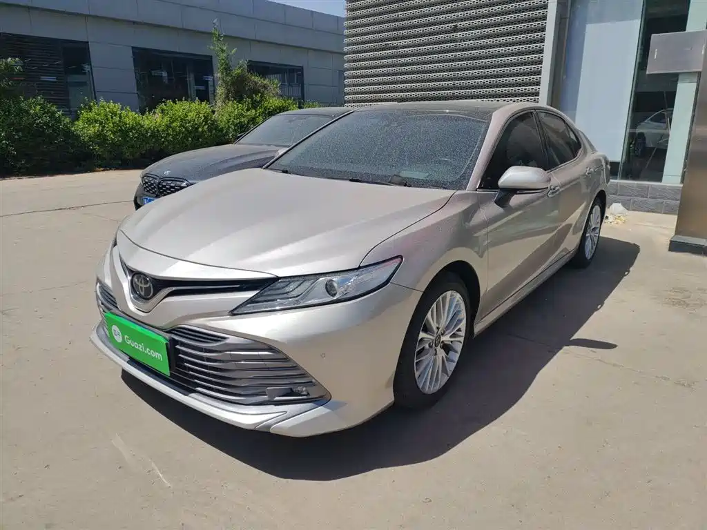 Camry 2019 facelift 2.5G Deluxe Edition купить на сайте DeffCars