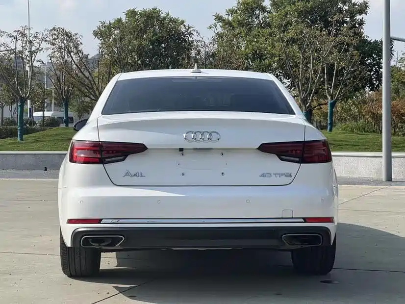 Audi A4L 2019 40 TFSI Enterprising National V купить на сайте DeffCars