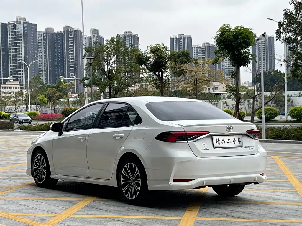 Corolla 2019 1.2T S-CVT GL-i Deluxe Edition купить на сайте DeffCars