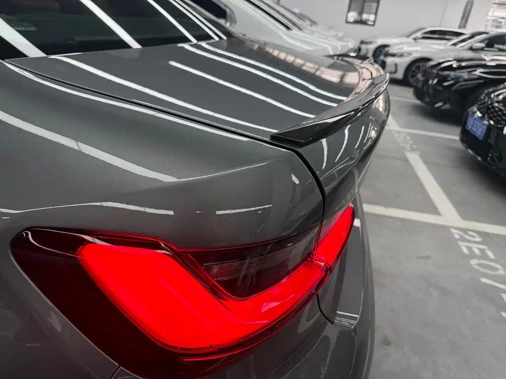BMW 3 Series 2026 330Li Exclusive M Sports Night Package купить на сайте DeffCars
