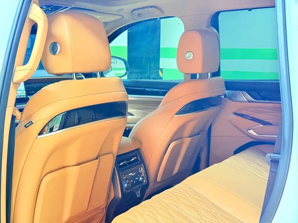 Tank 500 New Energy 2024 Hi4-T купить на сайте DeffCars