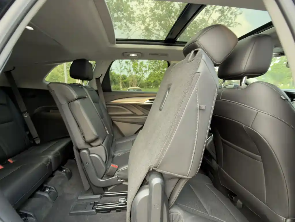 Enclave 2020 28T two-wheel drive premium model купить на сайте DeffCars