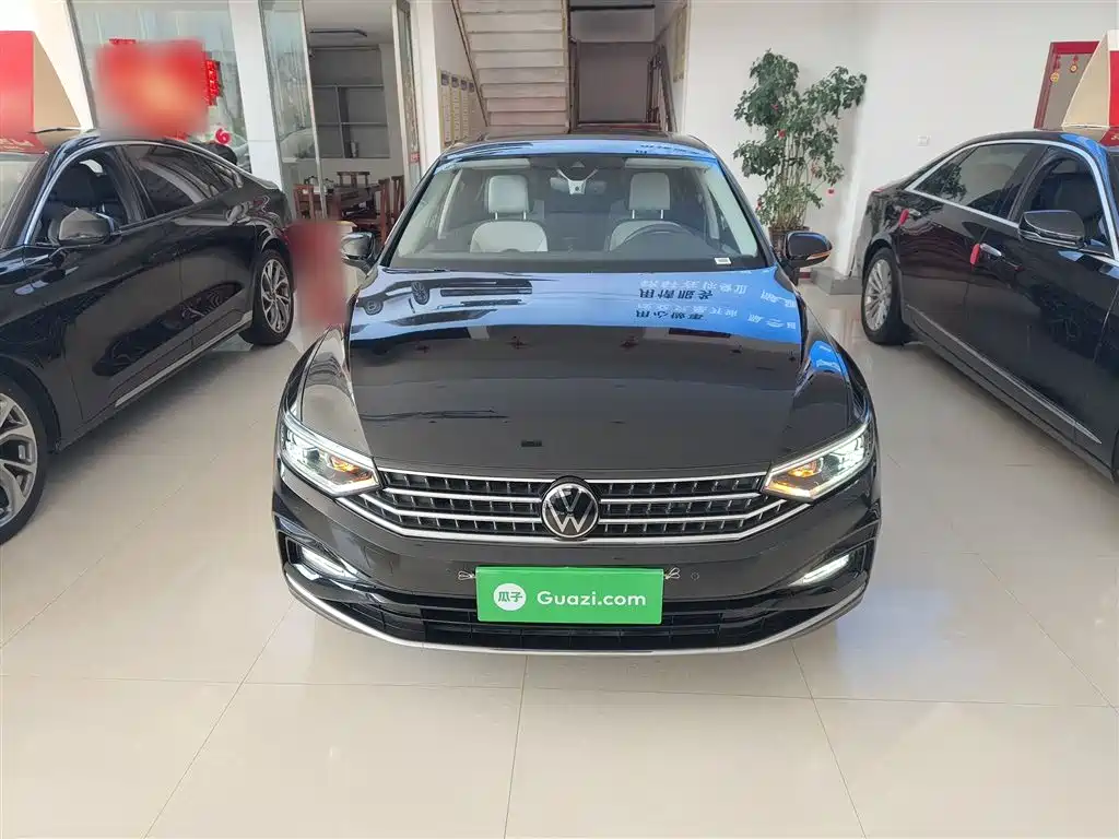 Magotan 2025 model facelift public model 330TSI DSG luxury model купить на сайте DeffCars