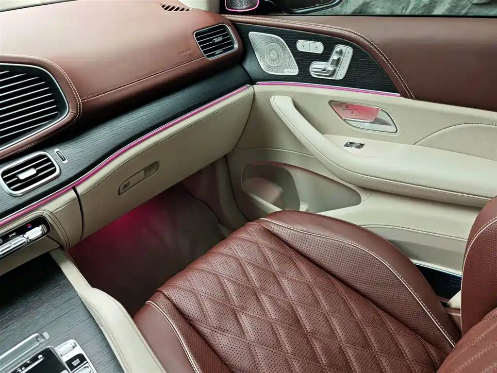 Maybach GLS 2025 GLS 600 4MATIC Extreme Night Edition купить на сайте DeffCars