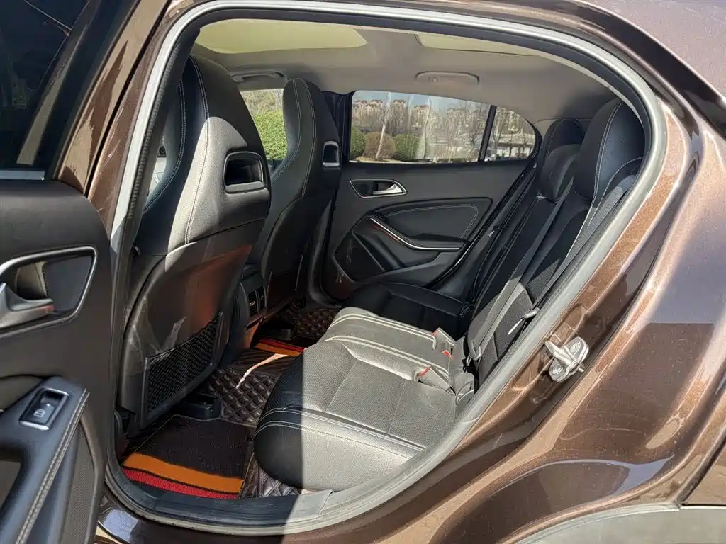 Mercedes-Benz GLA 2018 GLA 200 Fashion Model купить на сайте DeffCars