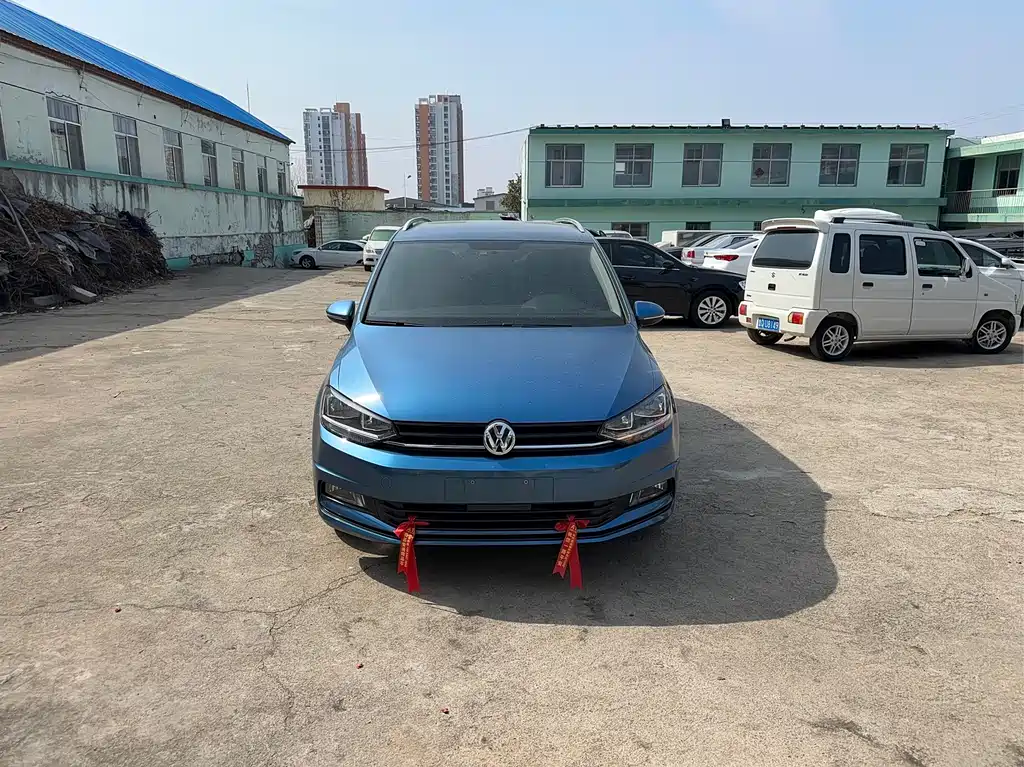 Touran 2021 Touran L 280TSI DSG Fashion Edition 7 seats купить на сайте DeffCars