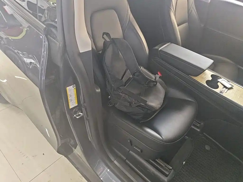 Model Y 2022 rear-wheel drive купить на сайте DeffCars