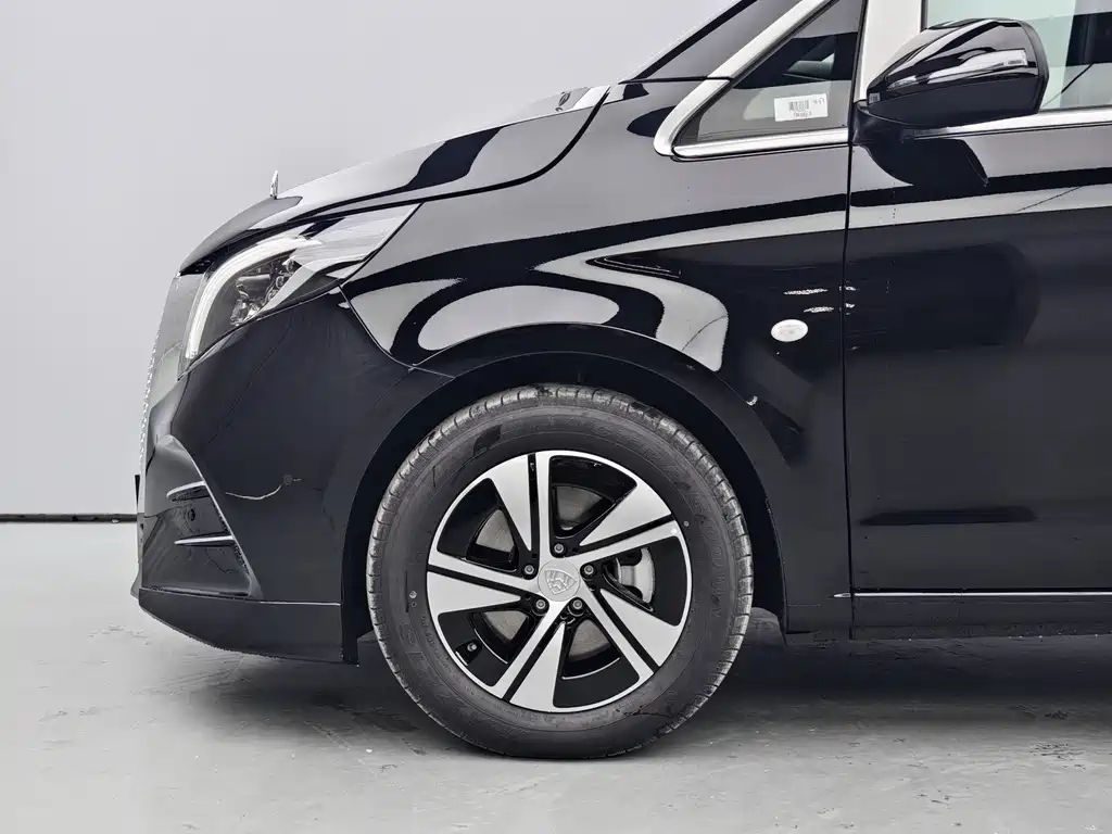 Vito 2024 2.0T Business Edition 7 seats купить на сайте DeffCars