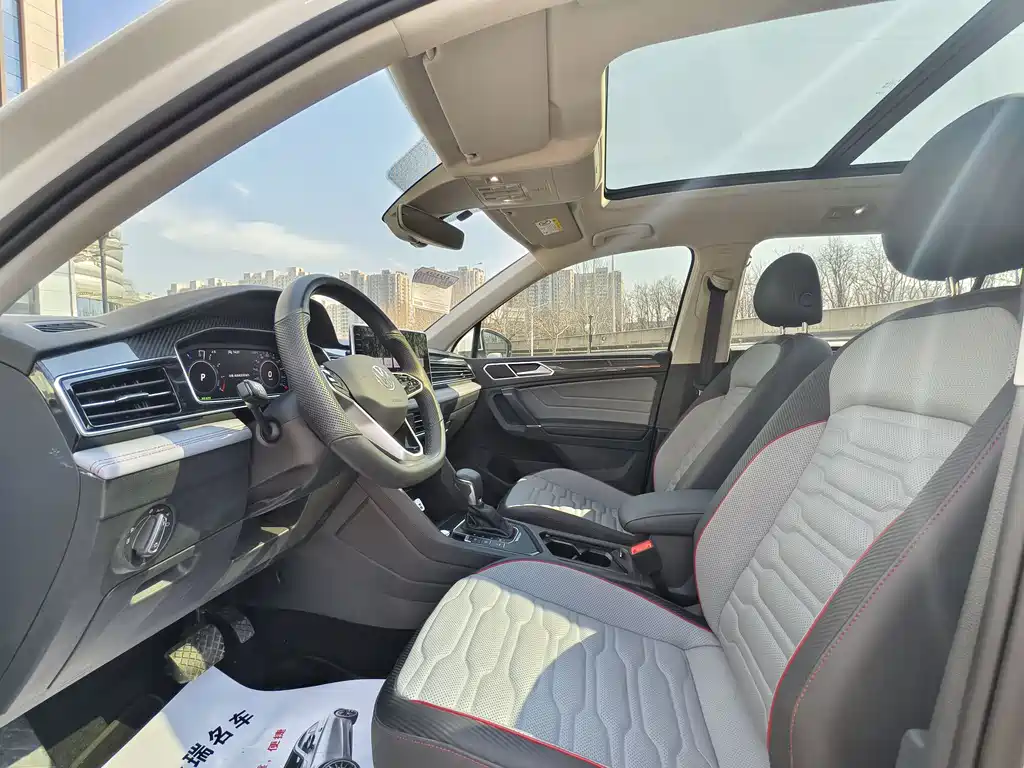 Tiguan L New Energy 2022 430PHEV plug-in hybrid premium version купить на сайте DeffCars