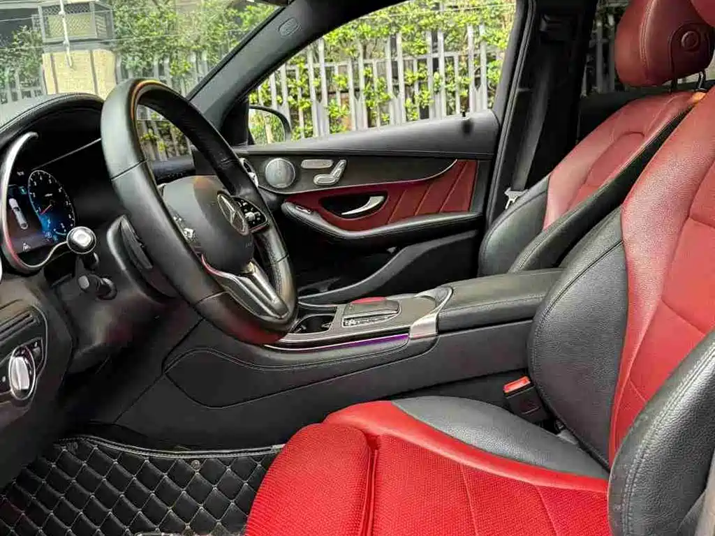 Mercedes-Benz GLC Coupe 2020 GLC 300 4MATIC Coupe SUV купить на сайте DeffCars