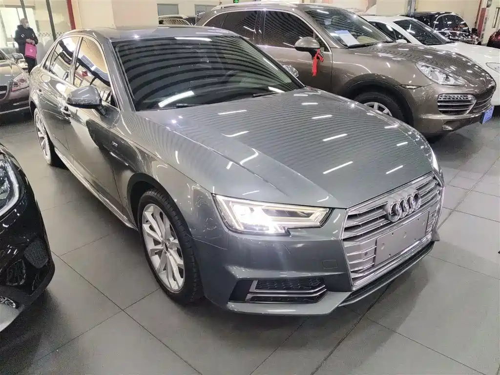 Audi A4L 2018 30th Anniversary Model 40 TFSI Fashion Model купить на сайте DeffCars