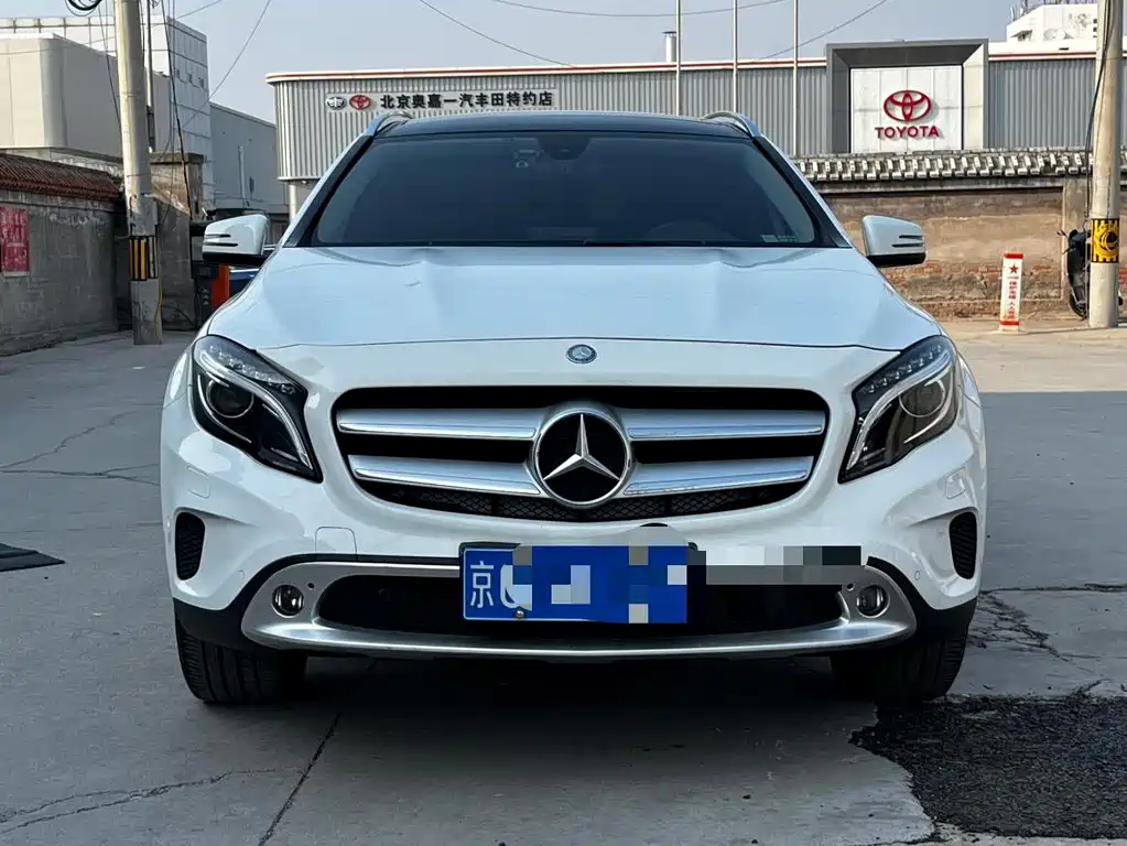 Mercedes-Benz GLA 2017 GLA 220 4MATIC Fashion Model купить на сайте DeffCars