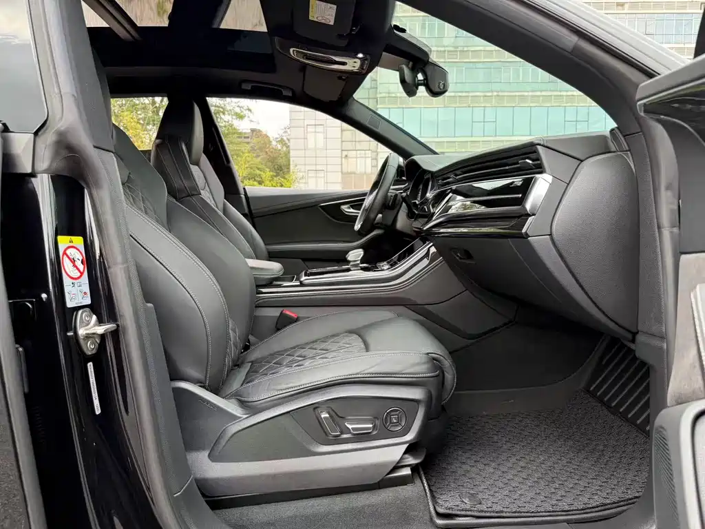 Audi Q8 2021 55 TFSI Dark Knight Limited Edition купить на сайте DeffCars