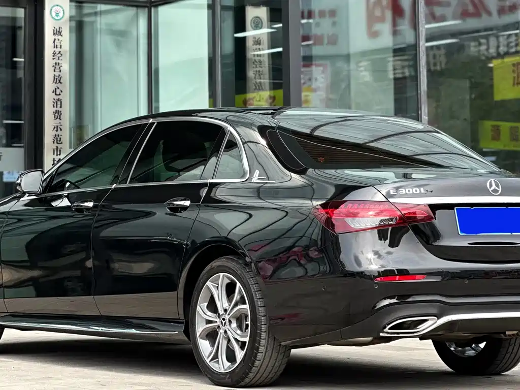 Mercedes-Benz E-Class 2023 E 300 L Sports Luxury купить на сайте DeffCars