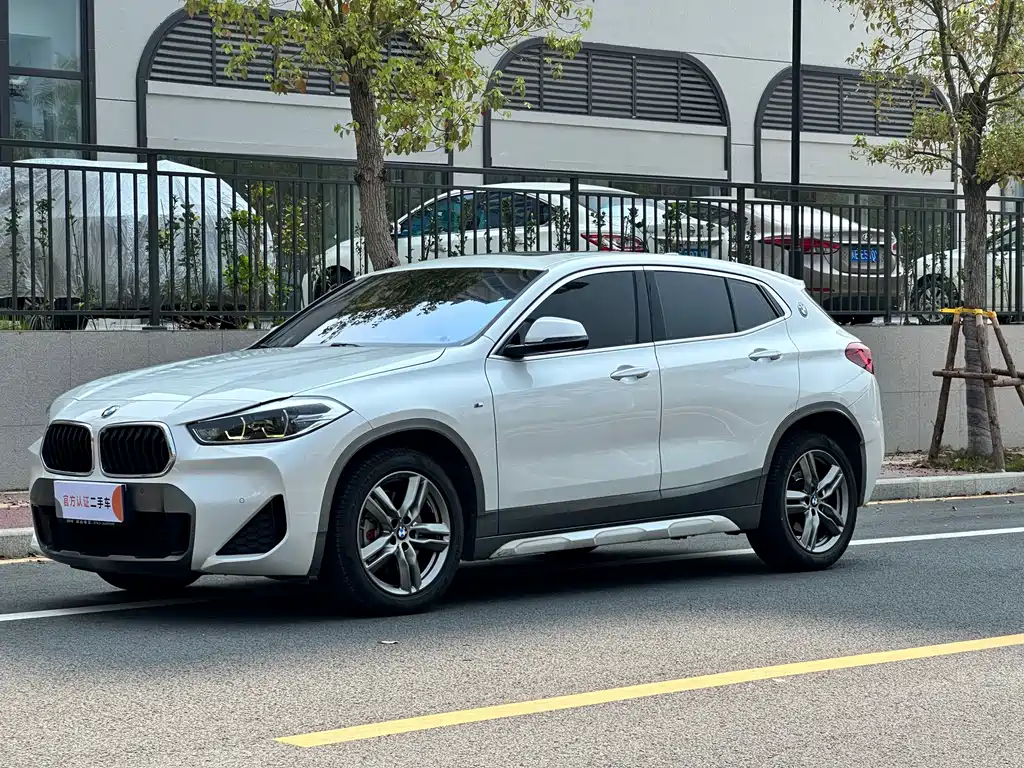 BMW X2 2021 sDrive25i leading M sports package купить на сайте DeffCars