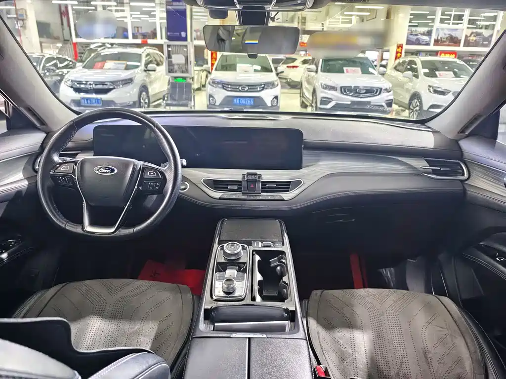 Lingyu 2021 EcoBoost 225 platinum collar type 6 seats купить на сайте DeffCars