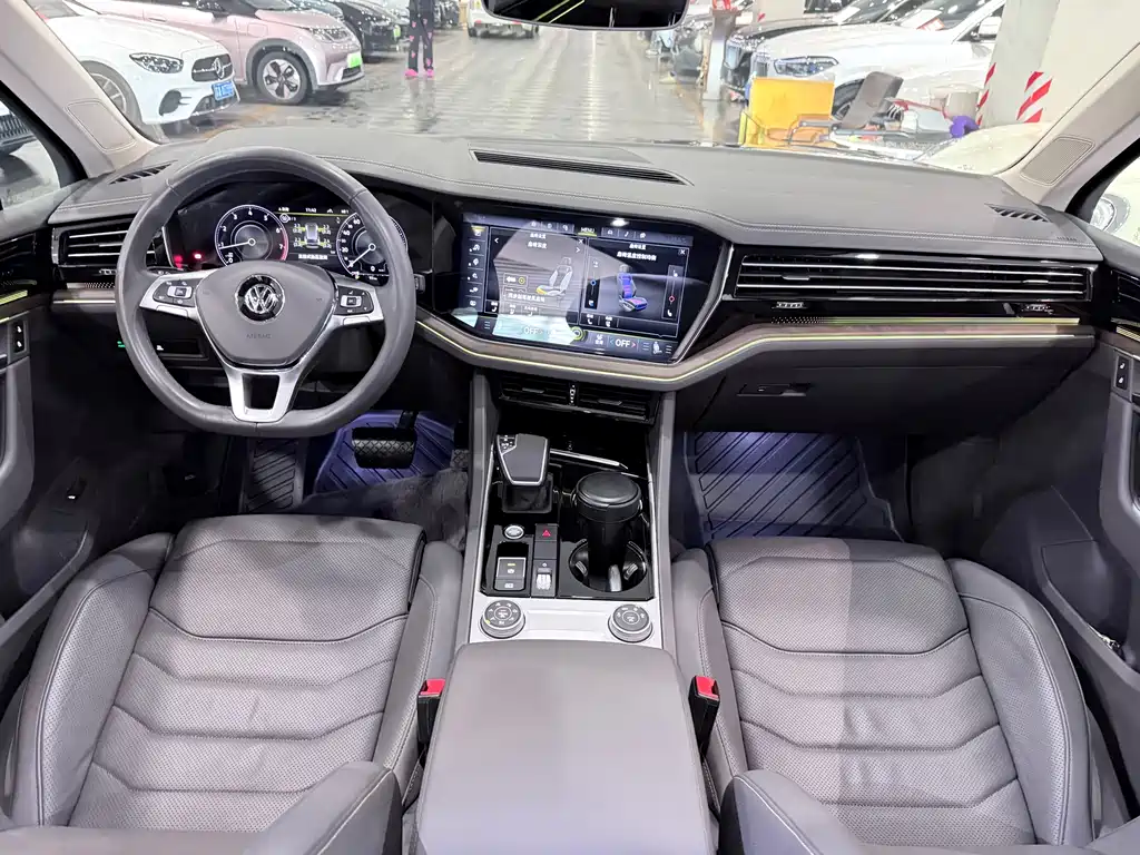 Touareg 2020 2.0TSI Ruishang Edition National VI купить на сайте DeffCars