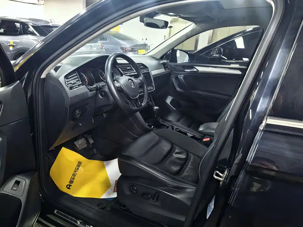 Tiguan L 2019 330TSI automatic two-wheel drive smart luxury version National V купить на сайте DeffCars