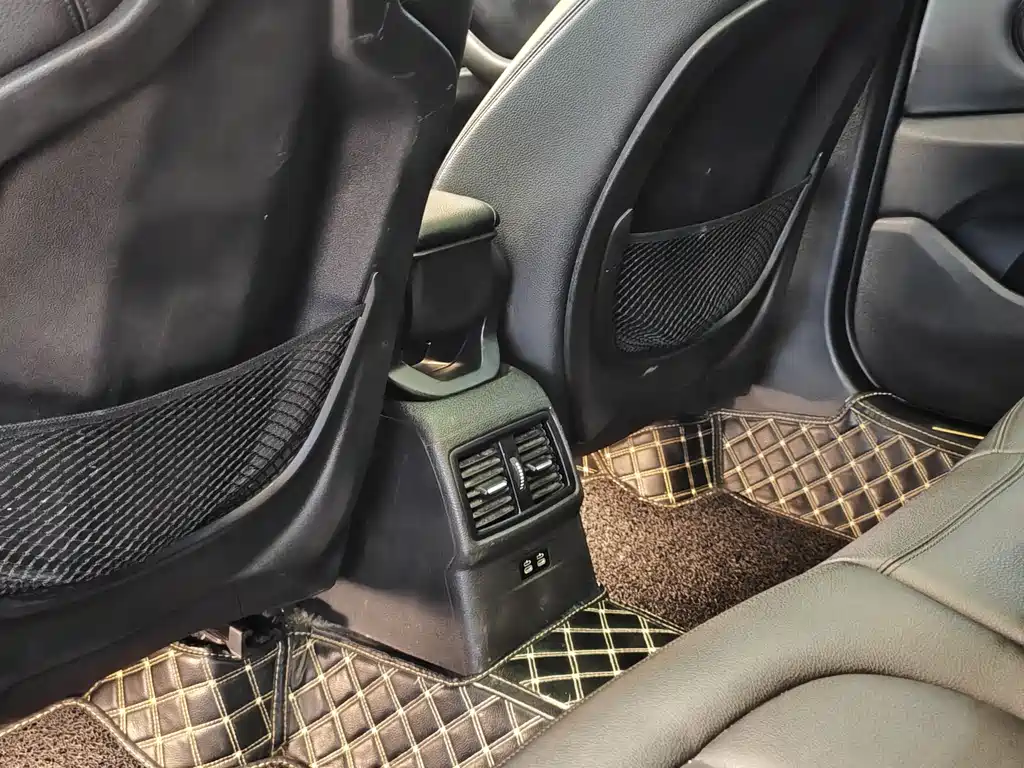 BMW X1 2019 sDrive20Li Leading Model купить на сайте DeffCars