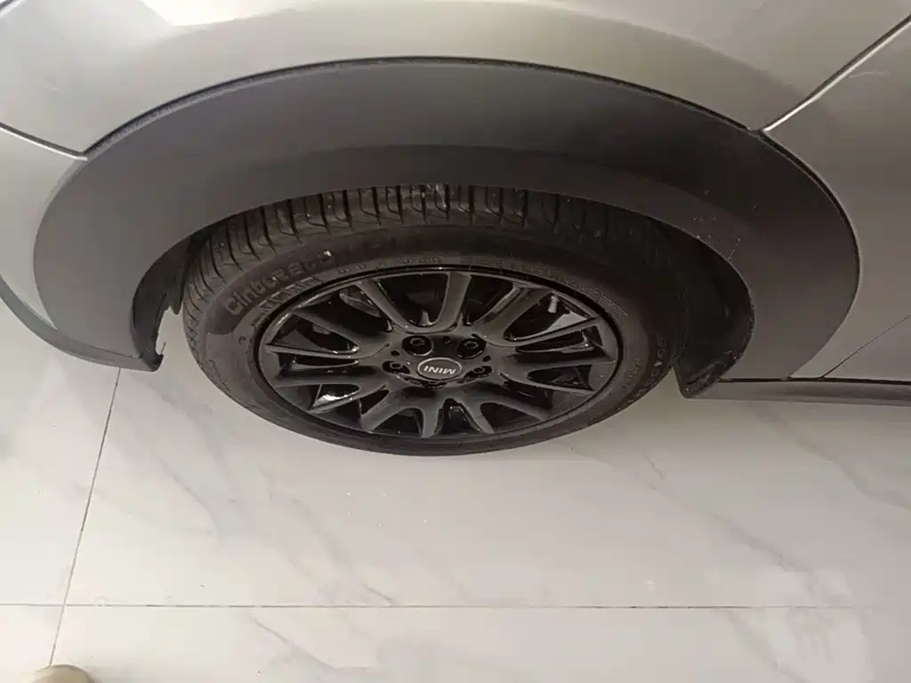 MINI 2023 1.5T ONE купить на сайте DeffCars