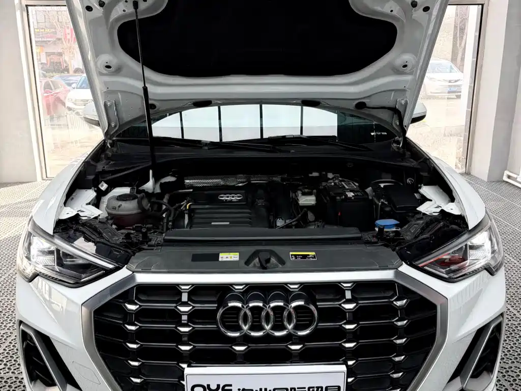 Audi Q3 2022 35 TFSI Fashionable and Dynamic купить на сайте DeffCars