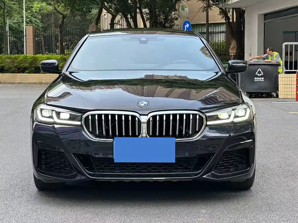 BMW 5 Series 2021 525Li M Sports Package купить на сайте DeffCars