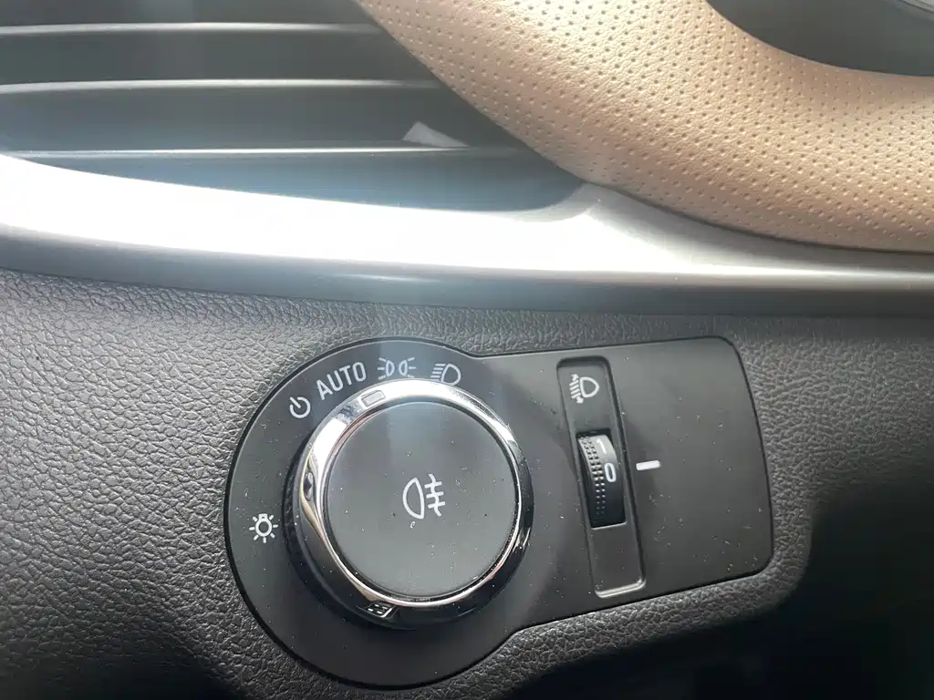 Cruze 2021 320 Automatic Sunroof Edition купить на сайте DeffCars