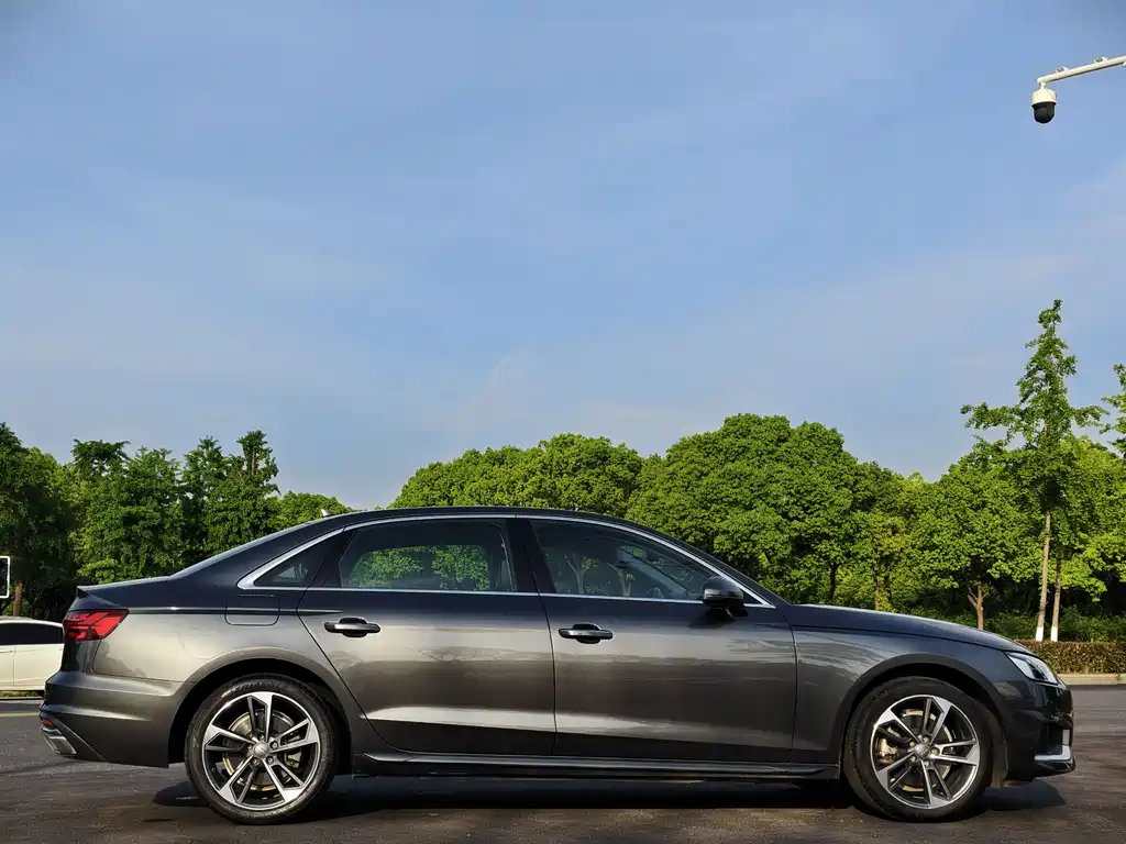 Audi A4L 2020 40 TFSI Fashionable and Elegant купить на сайте DeffCars