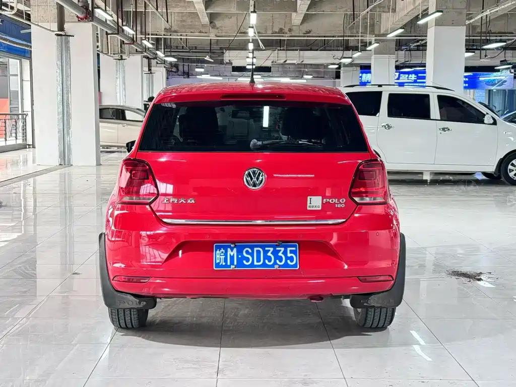 Polo 2016 1.6L automatic luxury model купить на сайте DeffCars
