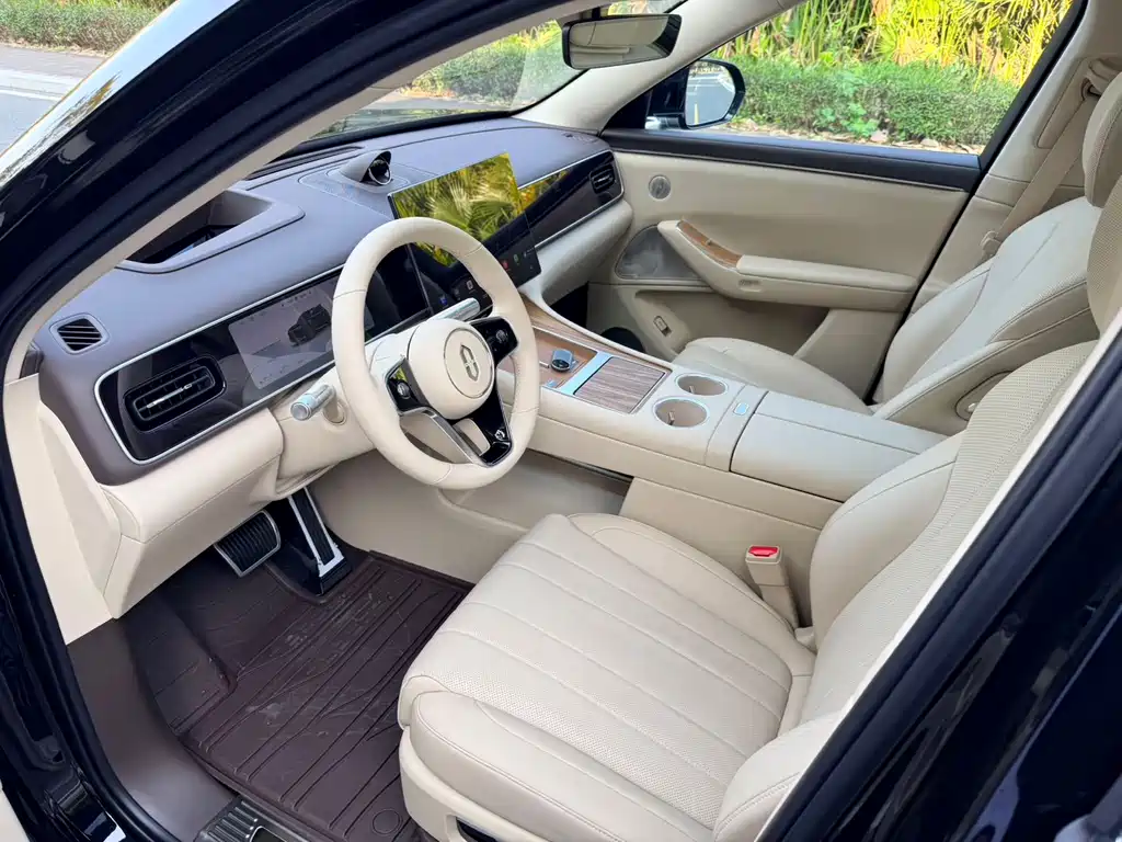 Wenjie M7 2026 extended range Max four-wheel drive version 5 seats купить на сайте DeffCars