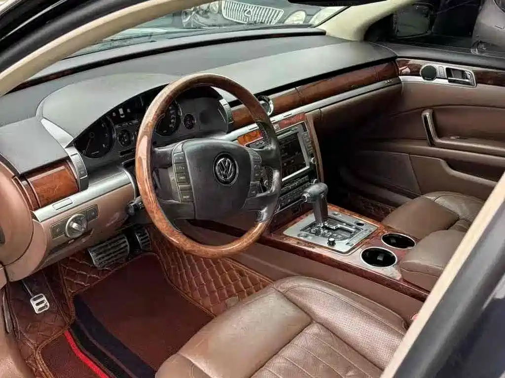 Phaeton 2012 3.0L business model купить на сайте DeffCars