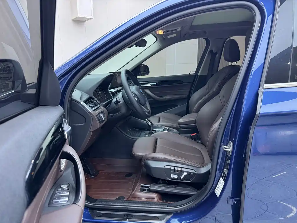 BMW X1 2021 sDrive20Li Fashion Model купить на сайте DeffCars