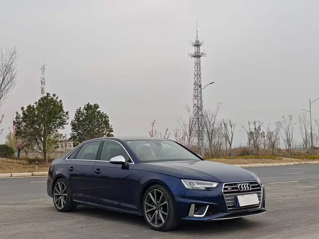 Audi S4 2018 S4 3.0TFSI купить на сайте DeffCars