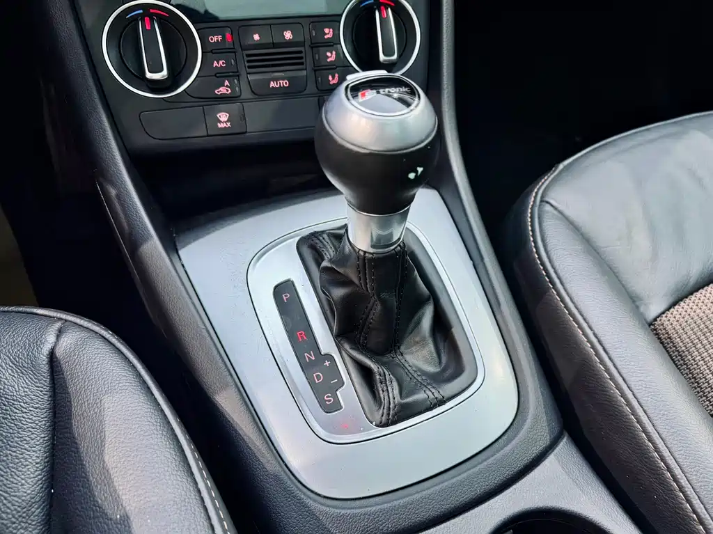 Audi Q3 2018 30th Anniversary Model 30 TFSI Fashion Model купить на сайте DeffCars