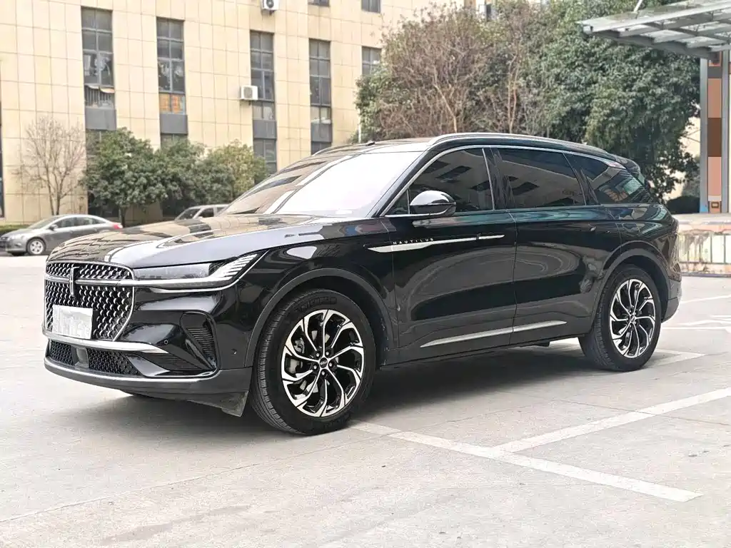 Voyager 2023 2.0T four-wheel drive Zunrui version купить на сайте DeffCars