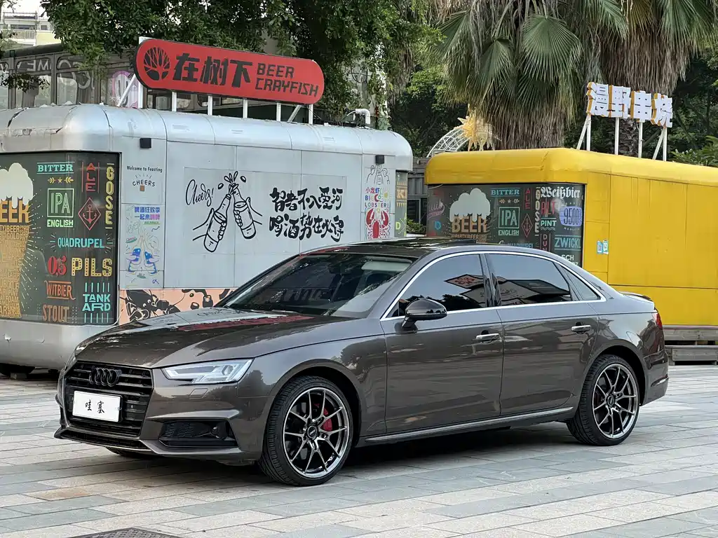 Audi A4L 2018 30th anniversary model 45 TFSI quattro sporty купить на сайте DeffCars